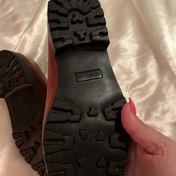 7.5 AA LADIES COLE HAAN CHUNKY SOLE LOAFERS. Never worn. - Picture 5 of 8